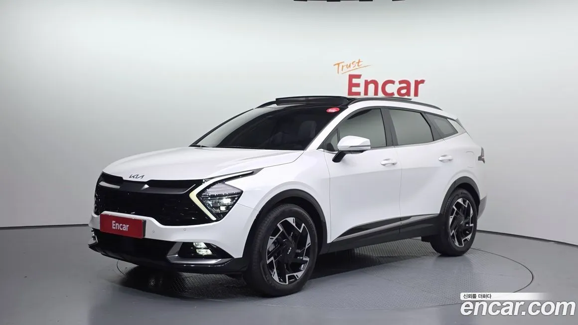 Kia Sportage — фото 1