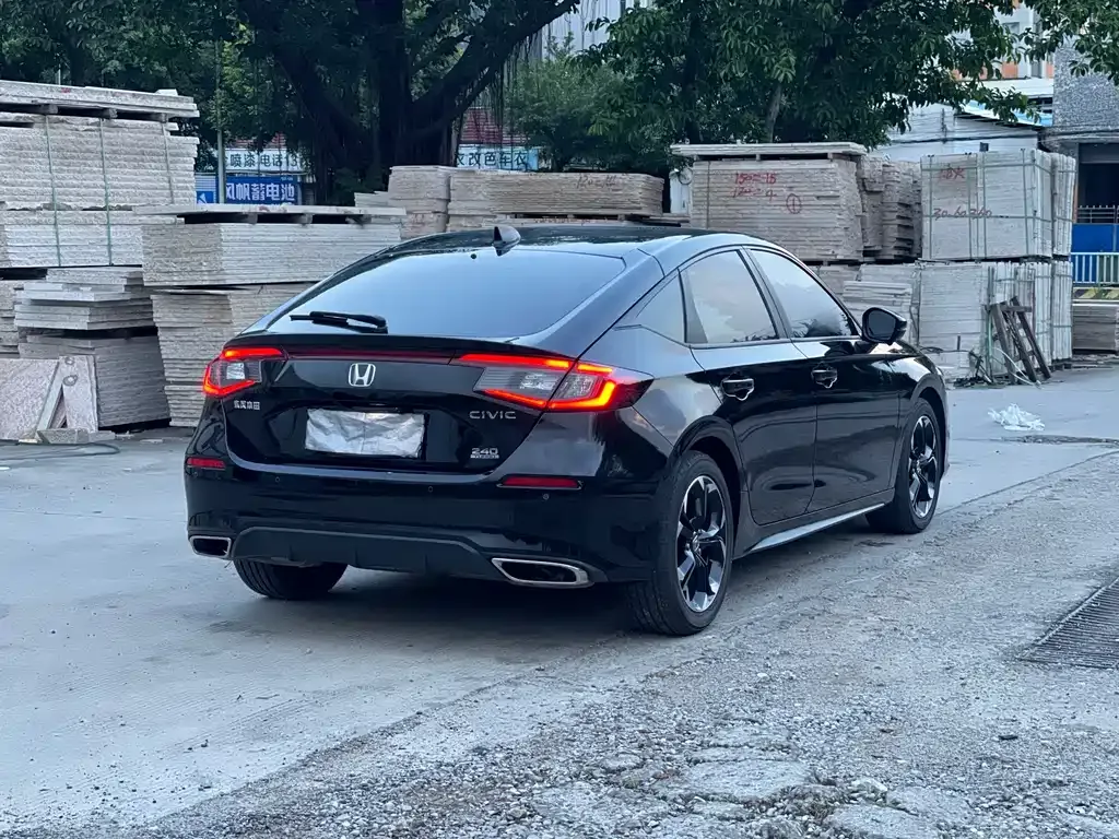 Honda Civic 2024 из CN, фото 10