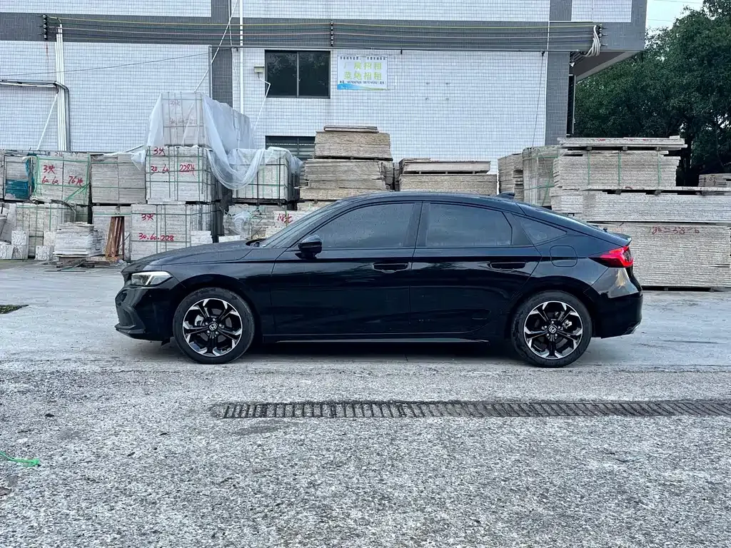 Honda Civic 2024 из CN, фото 5
