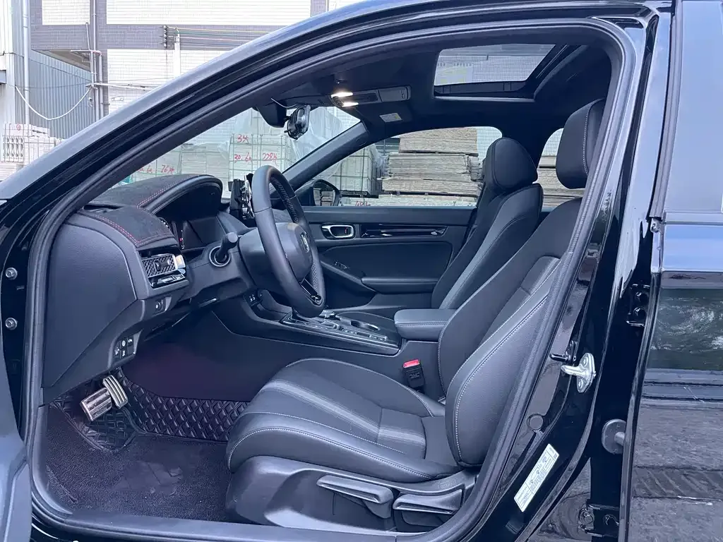 Honda Civic 2024 из CN, фото 6