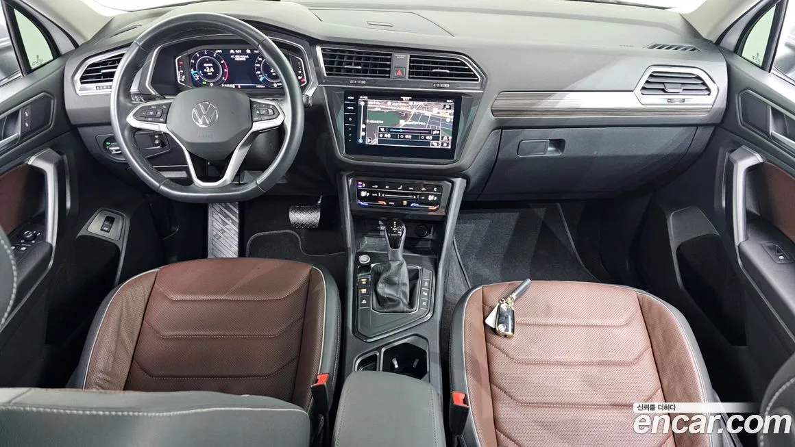 Volkswagen Tiguan — фото 7