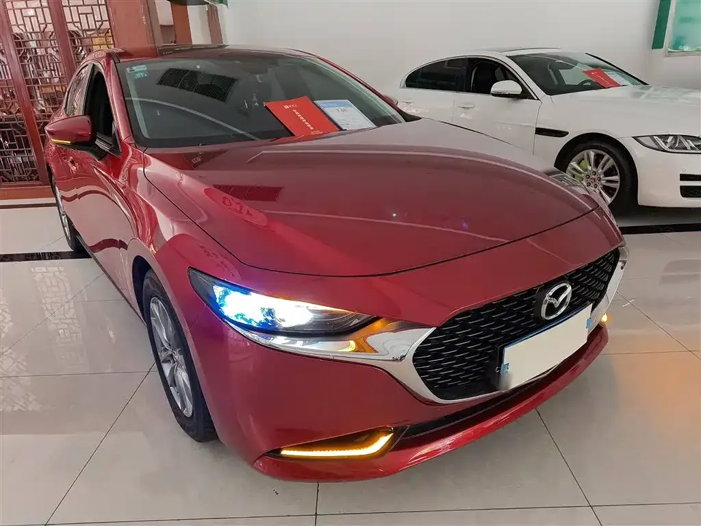 Mazda 3 Axela 2022 из CN, фото 4