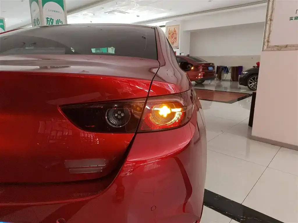 Mazda 3 Axela 2022 из CN, фото 8