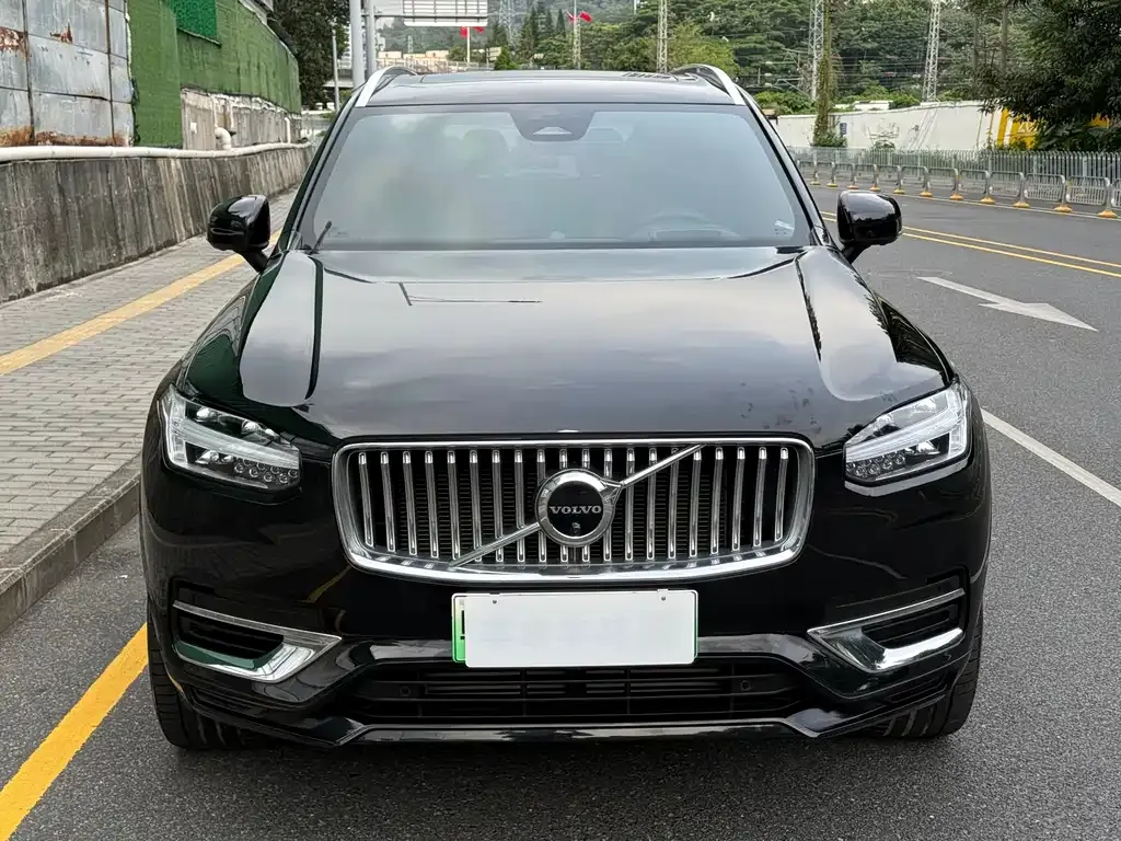 Volvo XC90 PHEV 2023 из CN, фото 2
