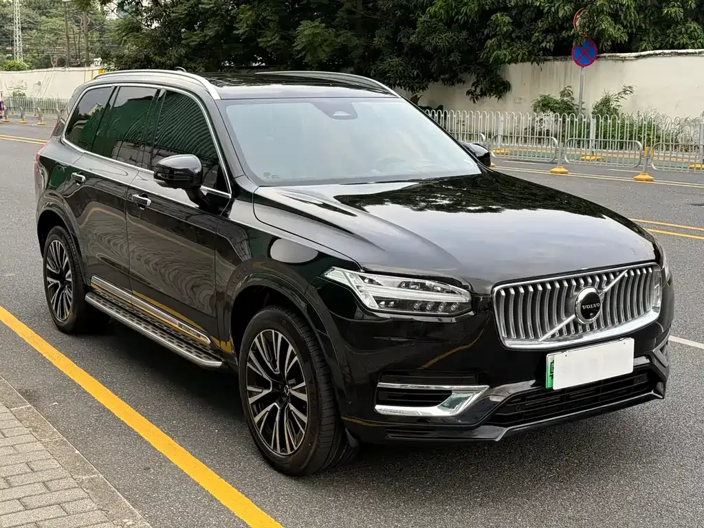 Volvo XC90 PHEV 2023 из CN, фото 3
