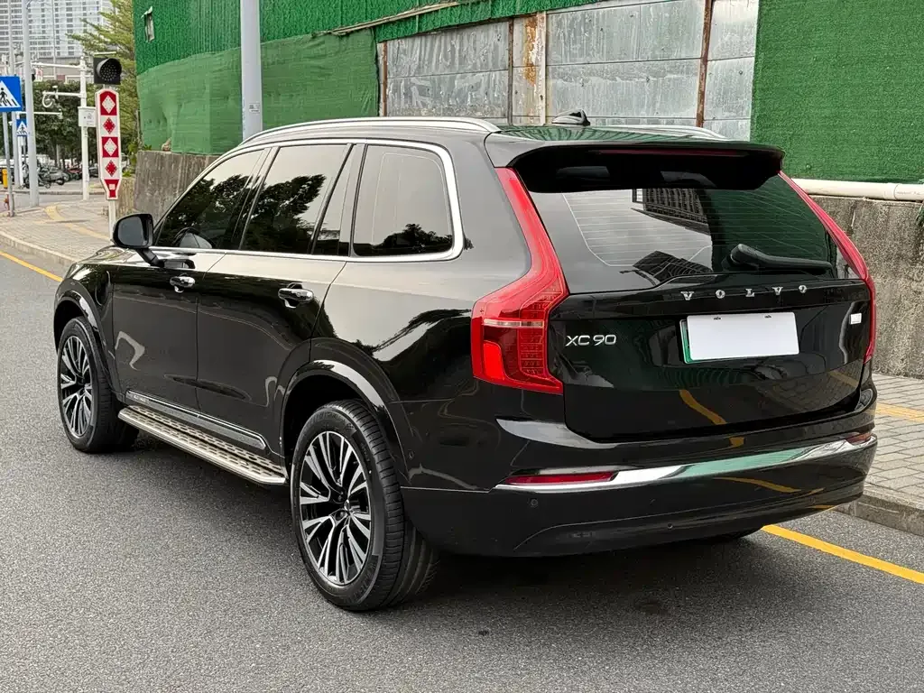 Volvo XC90 PHEV 2023 из CN, фото 6