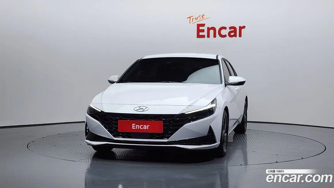 Hyundai AVANTE — фото 3