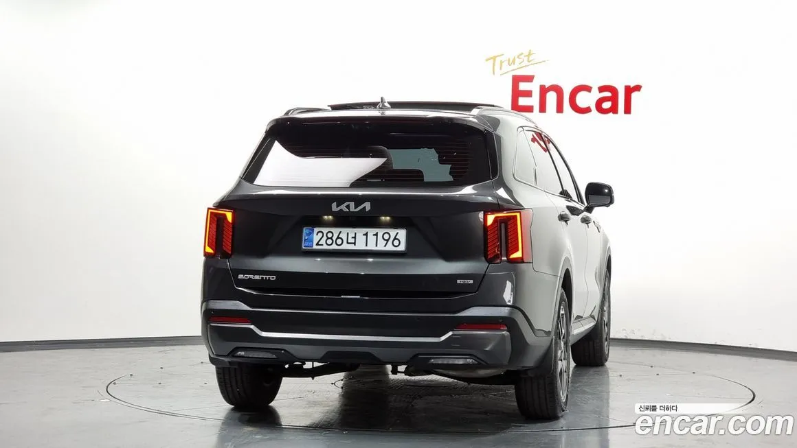 Kia Sorento — фото 4