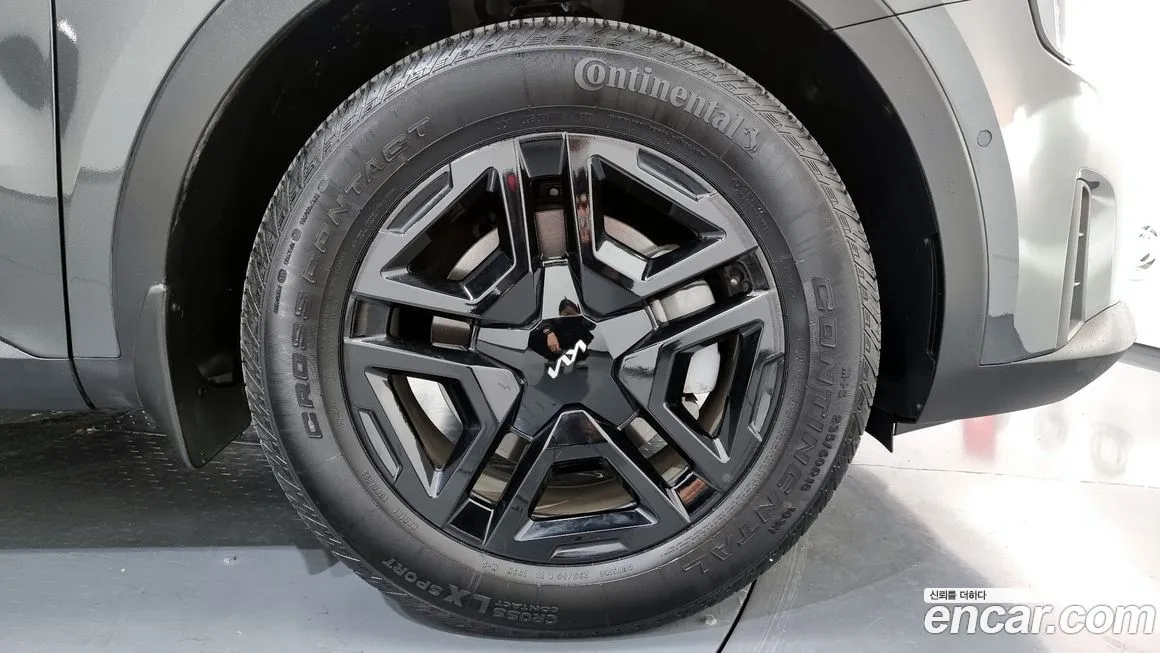 Kia Sorento — фото 5
