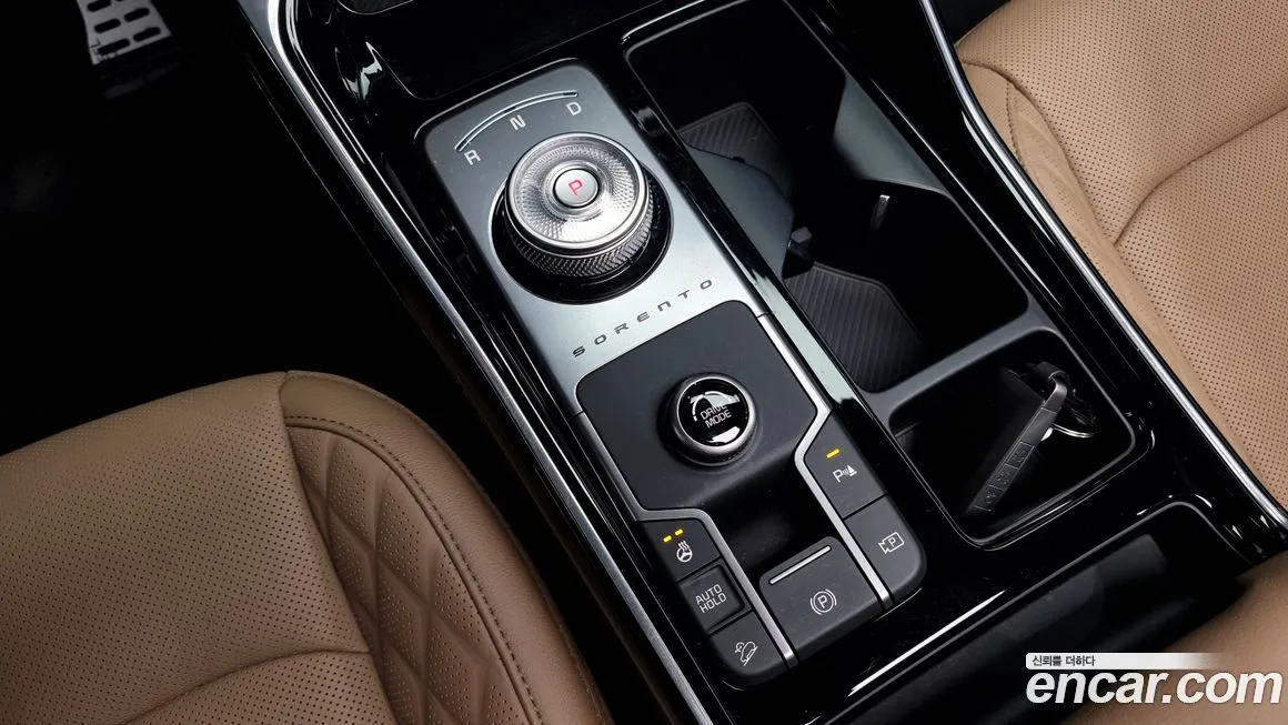 Kia Sorento — фото 9