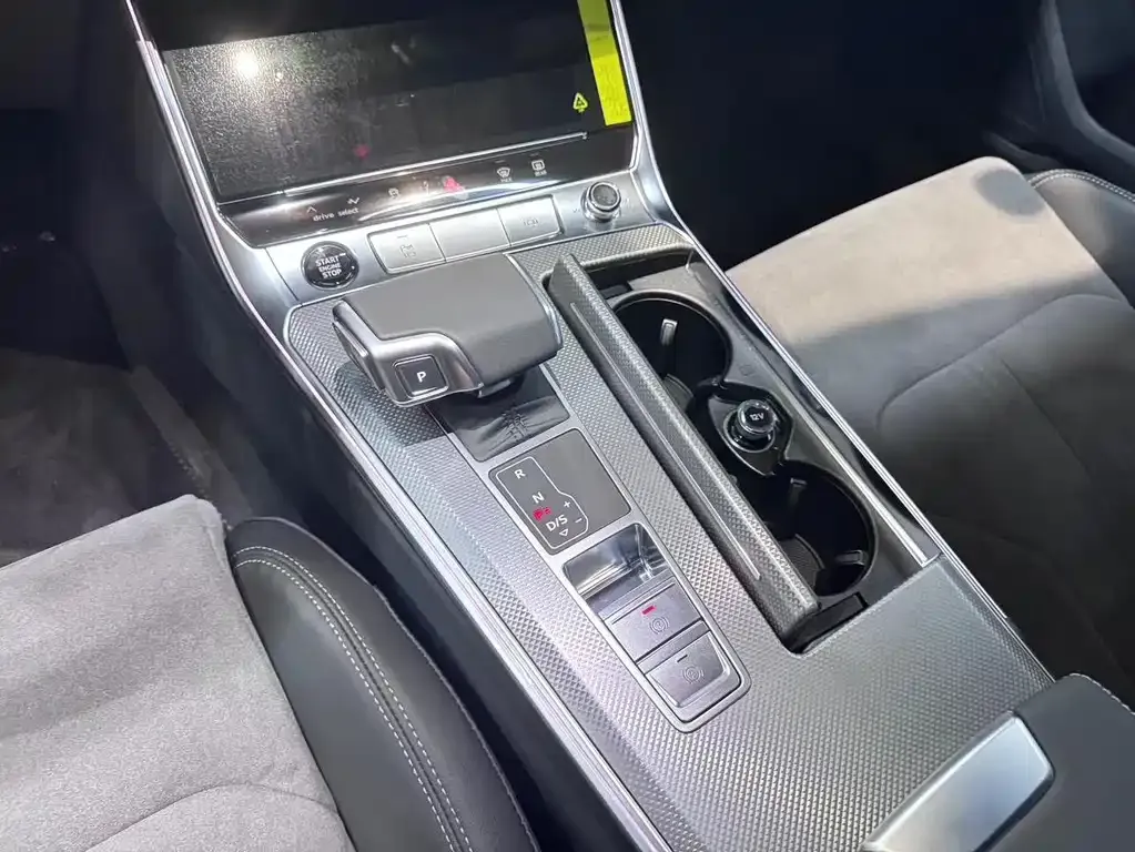 Audi A6L 2024 из CN, фото 7