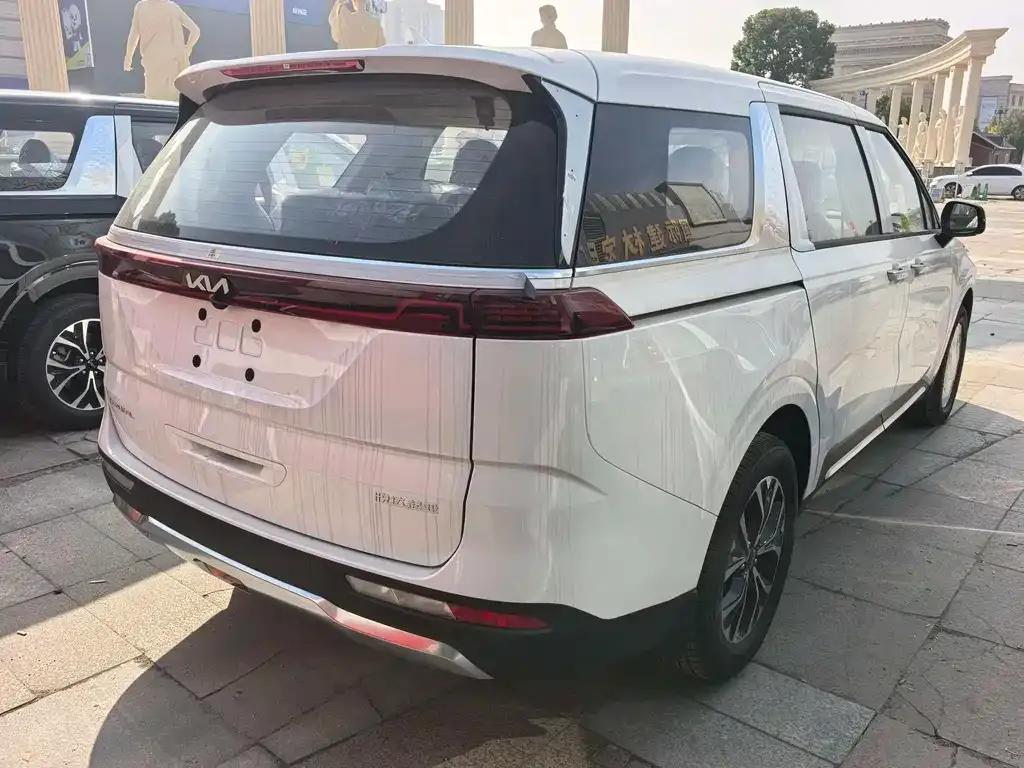 Kia Carnival 2025 из CN, фото 2