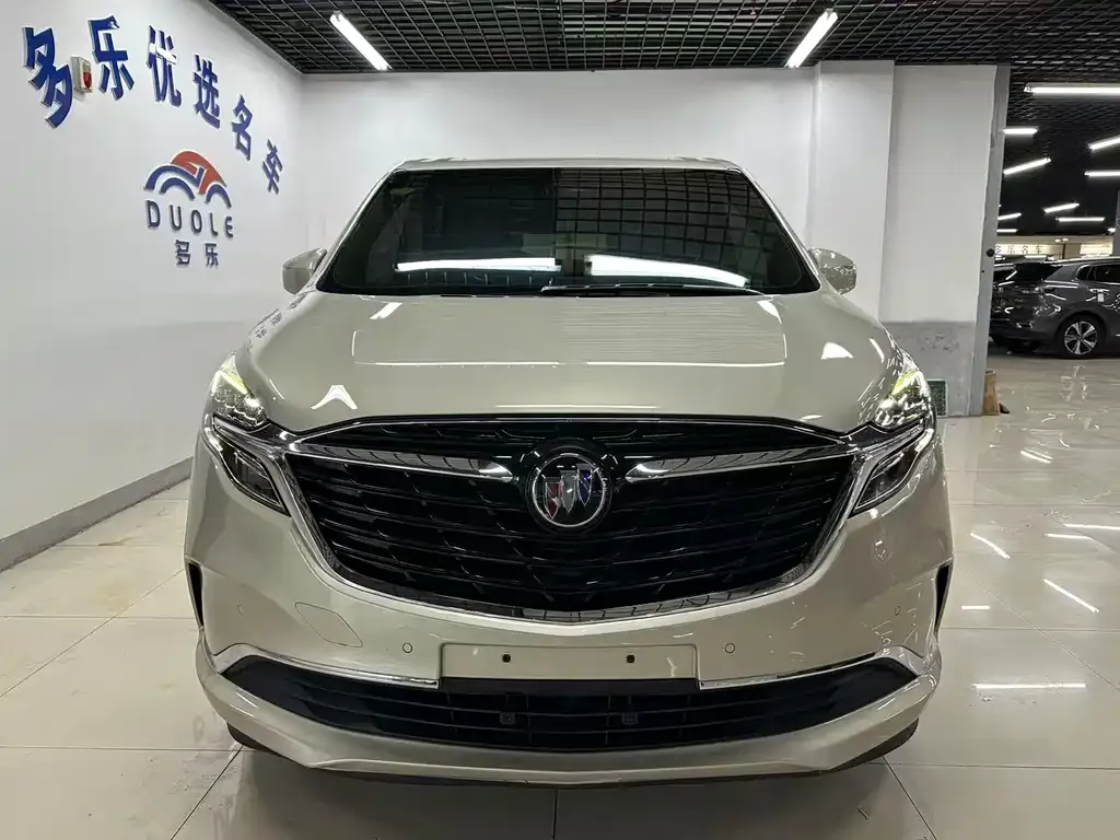 Buick GL8 2021 из CN, фото 2