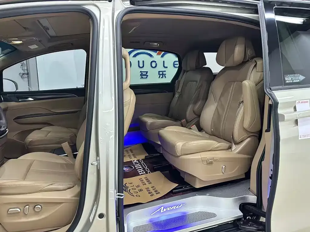 Buick GL8 2021 из CN, фото 6