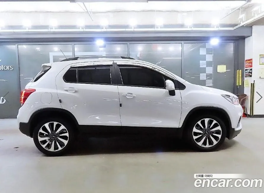 Chevrolet (GM Daewoo) Trax 2022 из KR, фото 3