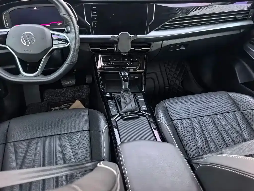 Volkswagen Passat 2022 из CN, фото 9