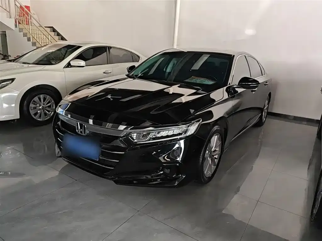 Honda Accord 2023 из CN, фото 2
