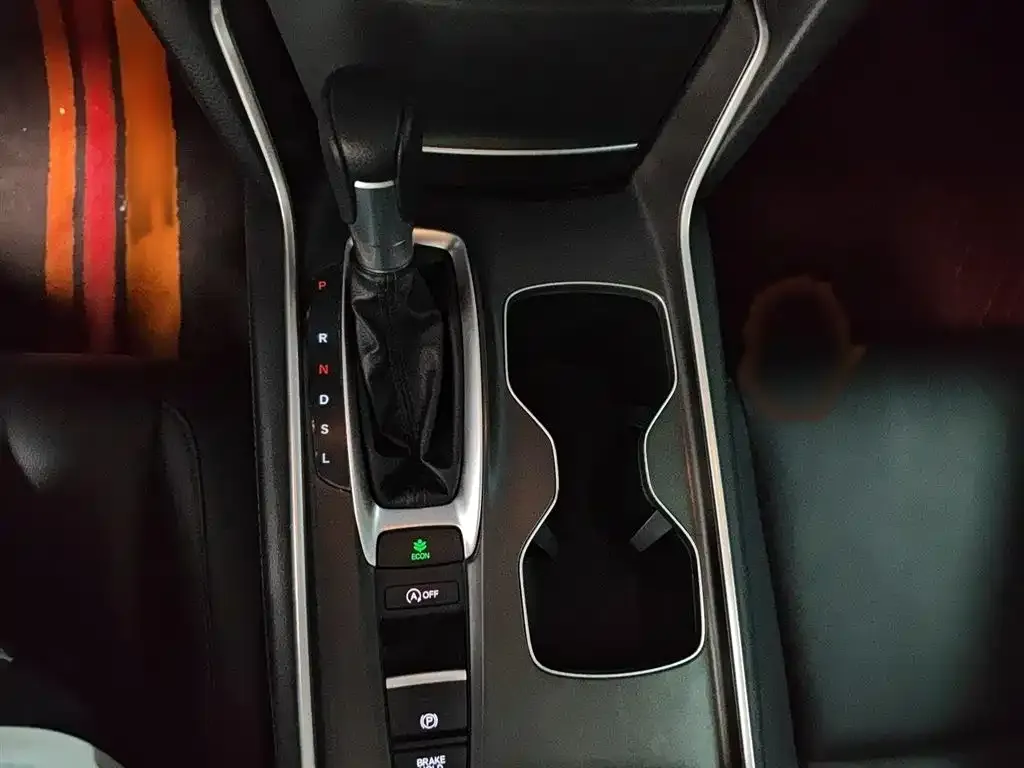 Honda Accord 2023 из CN, фото 9
