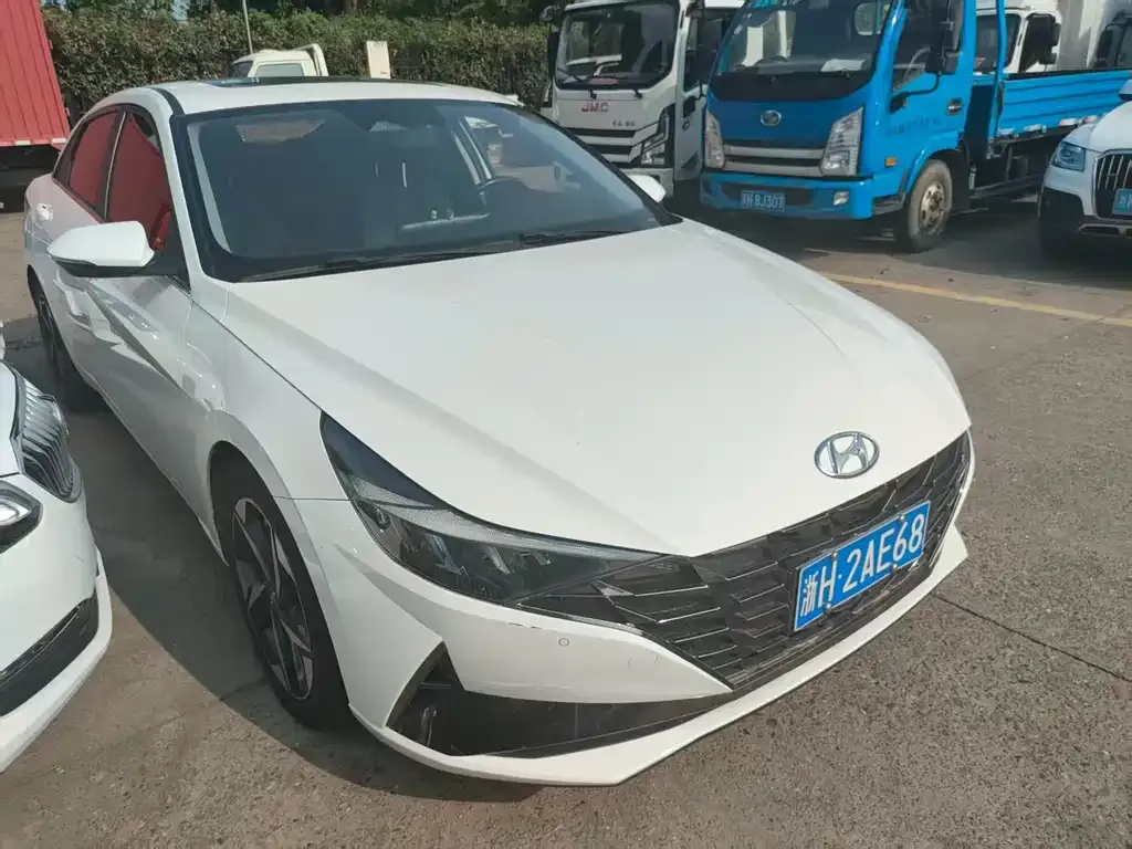 Hyundai Elantra 2022 из CN, фото 2