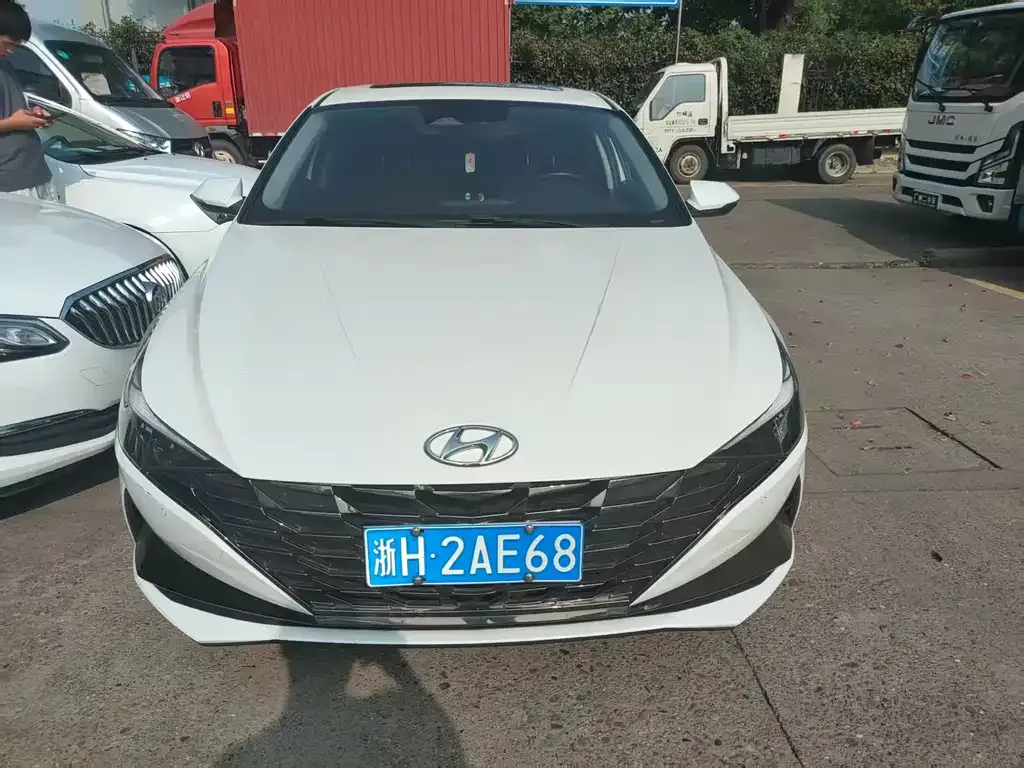 Hyundai Elantra 2022 из CN, фото 3