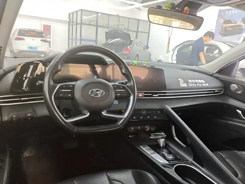 Hyundai Elantra 2022 из CN, фото 5