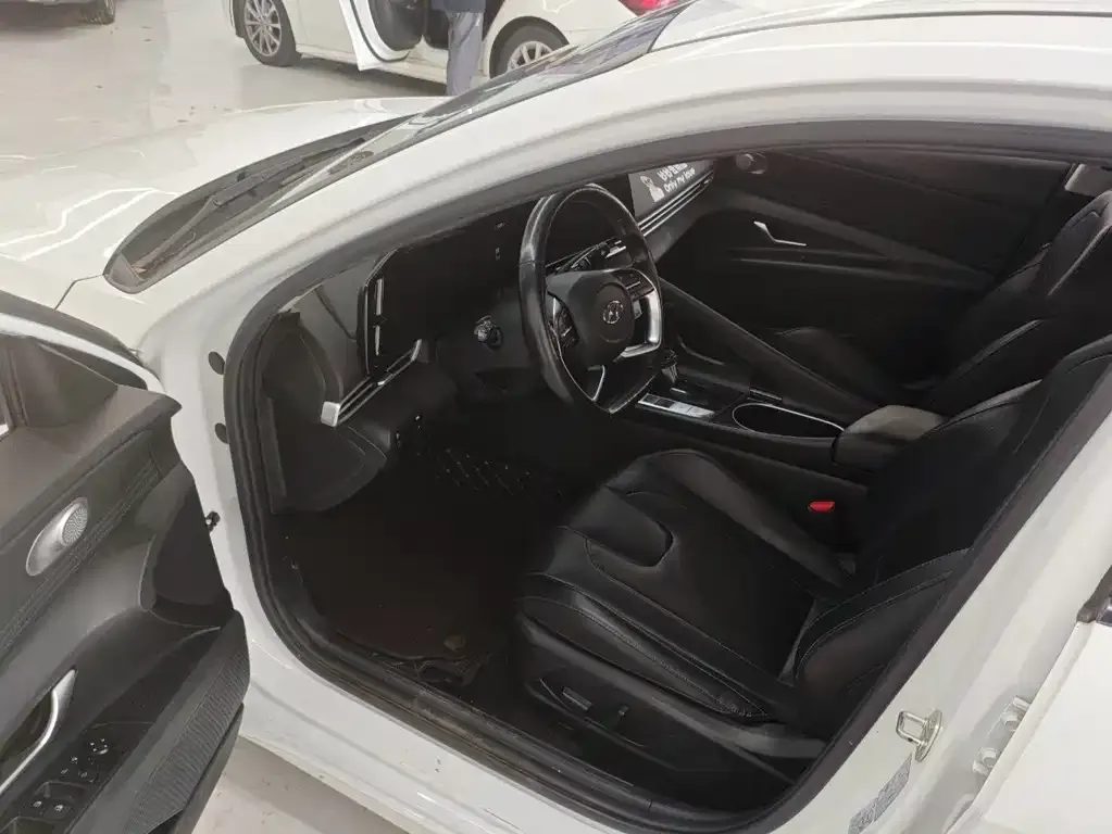 Hyundai Elantra 2022 из CN, фото 6