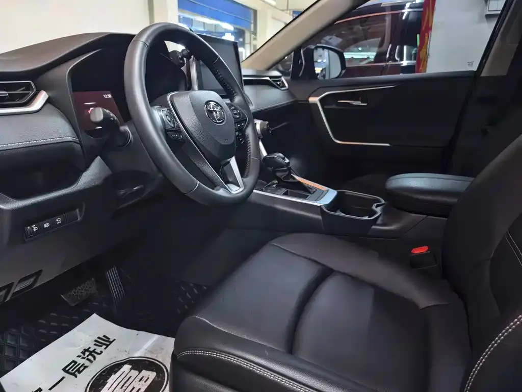Toyota RAV4 2022 из CN, фото 4