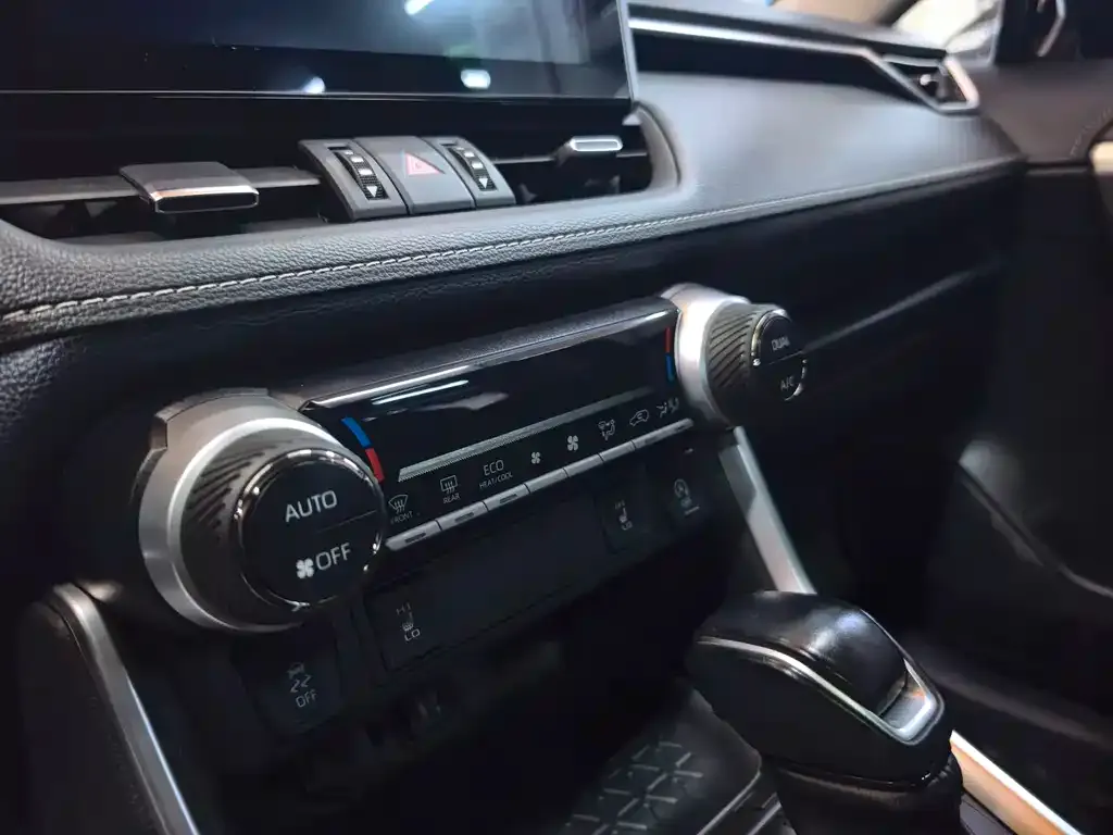 Toyota RAV4 2022 из CN, фото 7