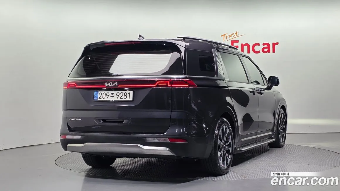 Kia Carnival — фото 2