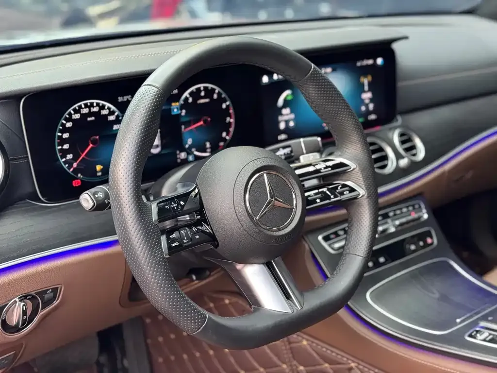 Mercedes-Benz E-Class 2023 из CN, фото 7