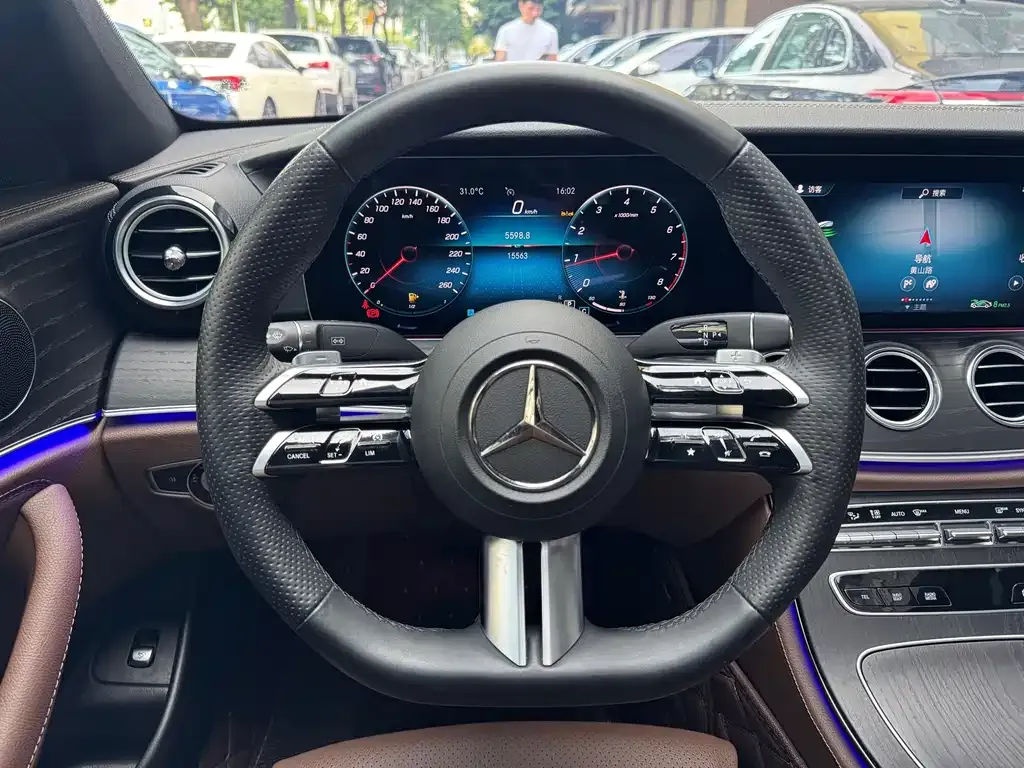 Mercedes-Benz E-Class 2023 из CN, фото 8