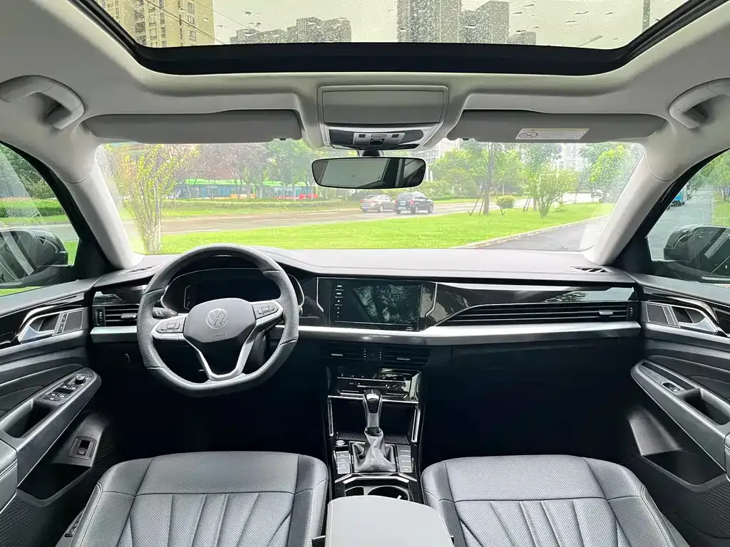 Volkswagen Passat 2024 из CN, фото 9
