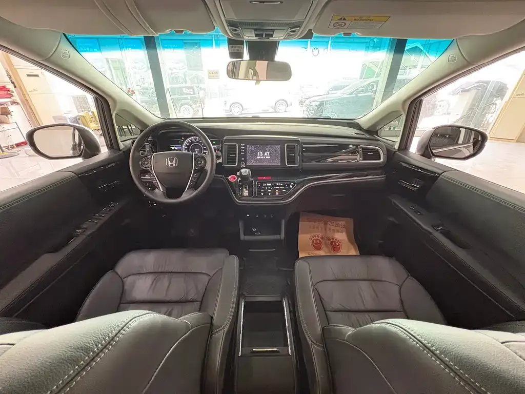 Honda Elysion 2021 из CN, фото 10