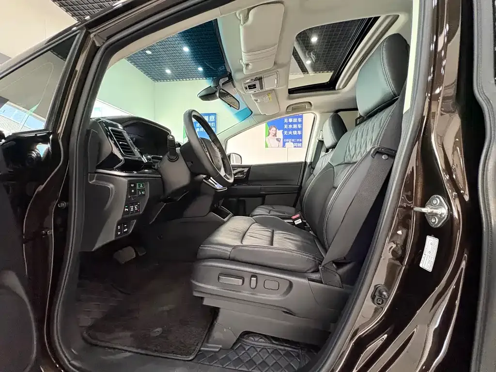 Honda Elysion 2021 из CN, фото 7