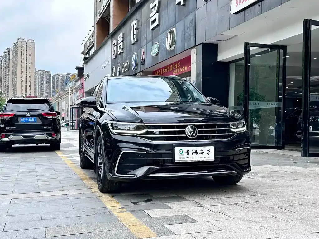 Volkswagen Tiguan L 2023 из CN, фото 1