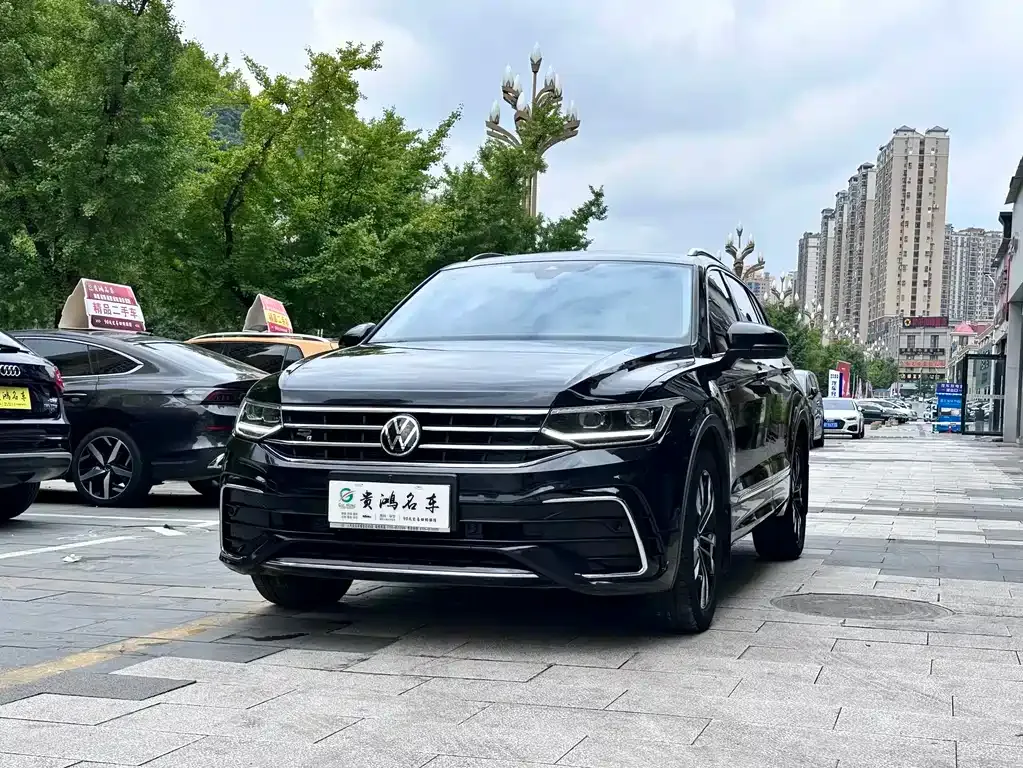 Volkswagen Tiguan L 2023 из CN, фото 3