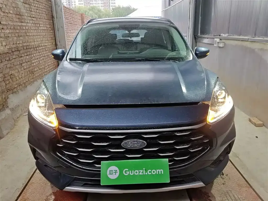 Ford Escape 2021 из CN, фото 3