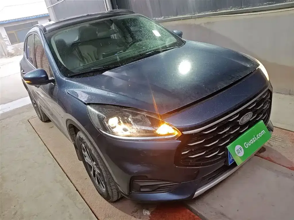 Ford Escape 2021 из CN, фото 4