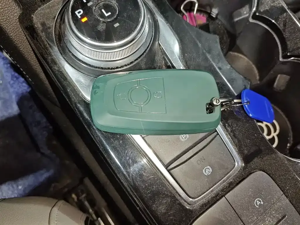 Ford Escape 2021 из CN, фото 9