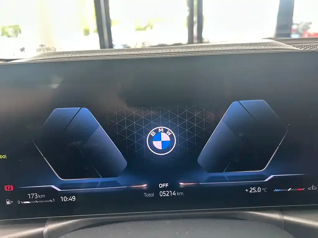 BMW 3 Series 2025 из CN, фото 7