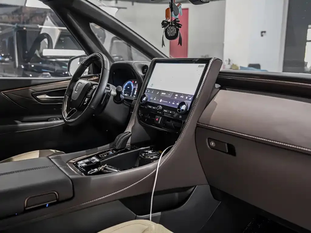 Toyota Vellfire 2024 из CN, фото 10