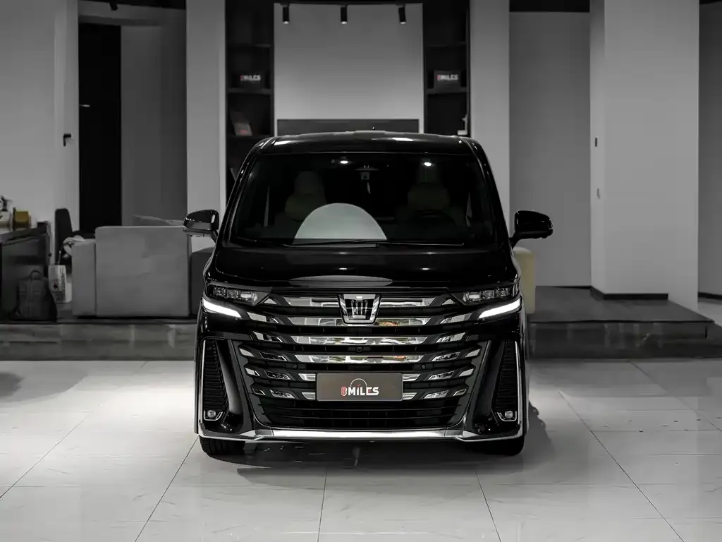Toyota Vellfire 2024 из CN, фото 2
