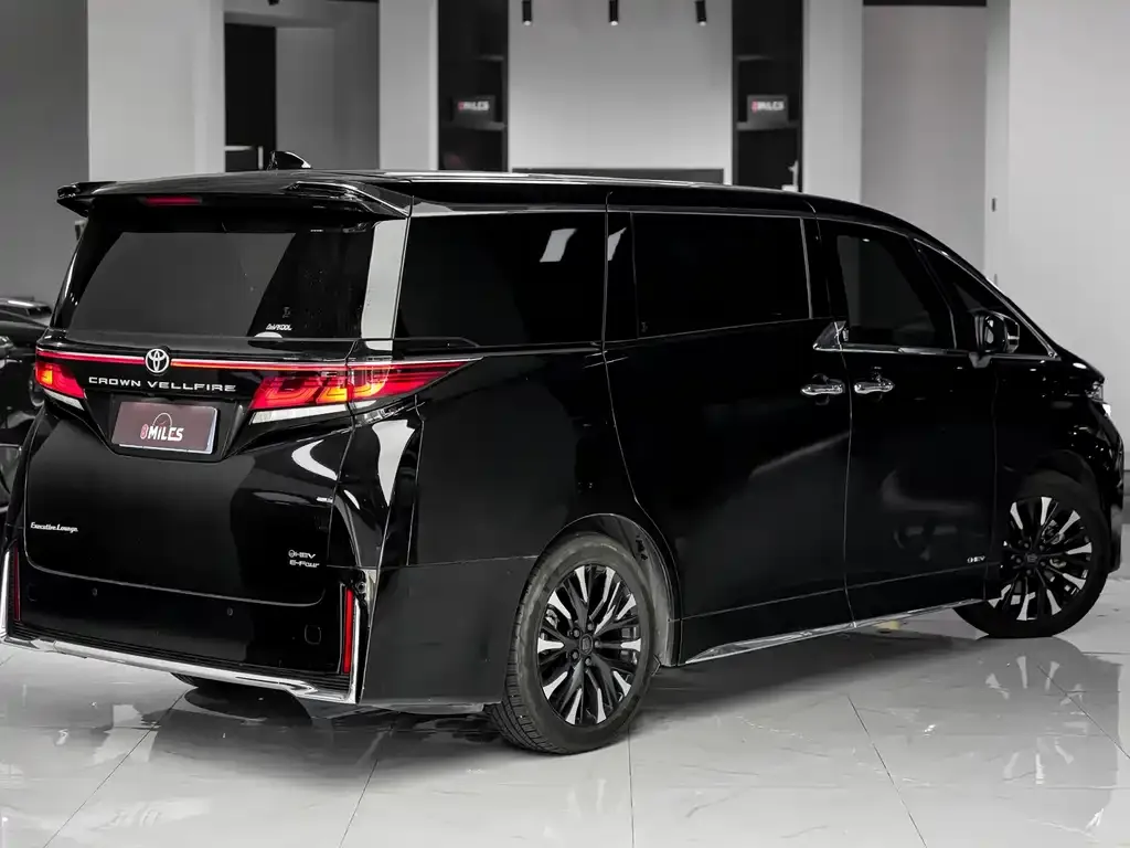 Toyota Vellfire 2024 из CN, фото 4