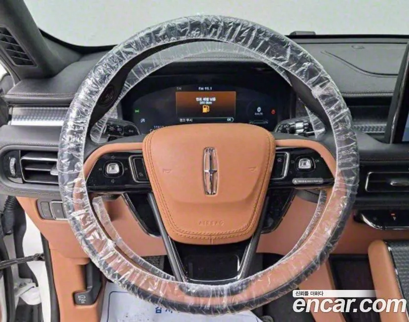 Lincoln Aviator — фото 10