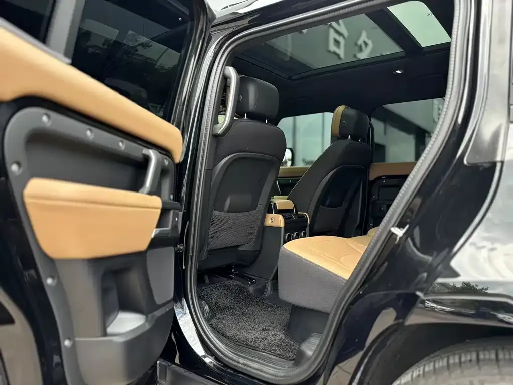 Land Rover Defender 2025 из CN, фото 8