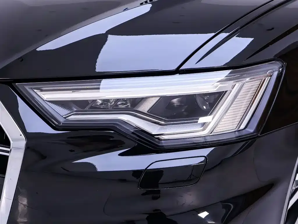 Audi A6L 2024 из CN, фото 4