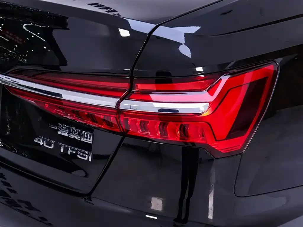 Audi A6L 2024 из CN, фото 9