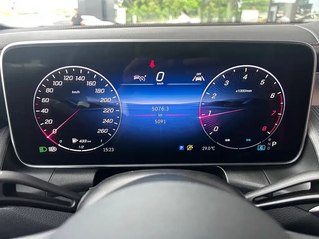 Mercedes-Benz GLC 2024 из CN, фото 2