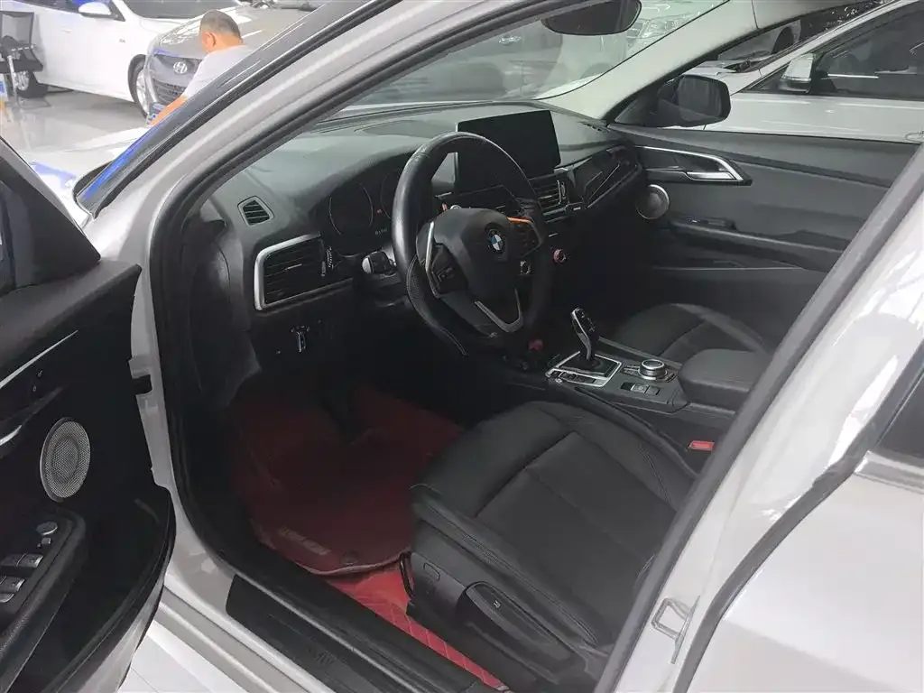 BMW 1 Series 2022 из CN, фото 9