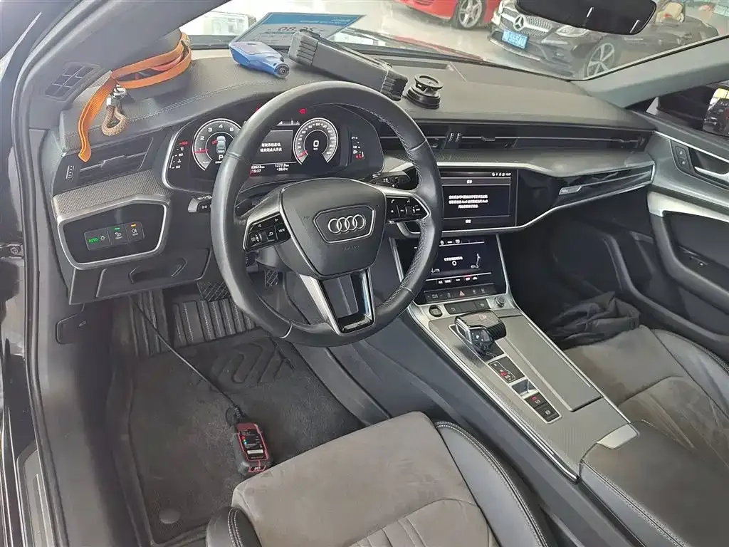 Audi A6L 2022 из CN, фото 10